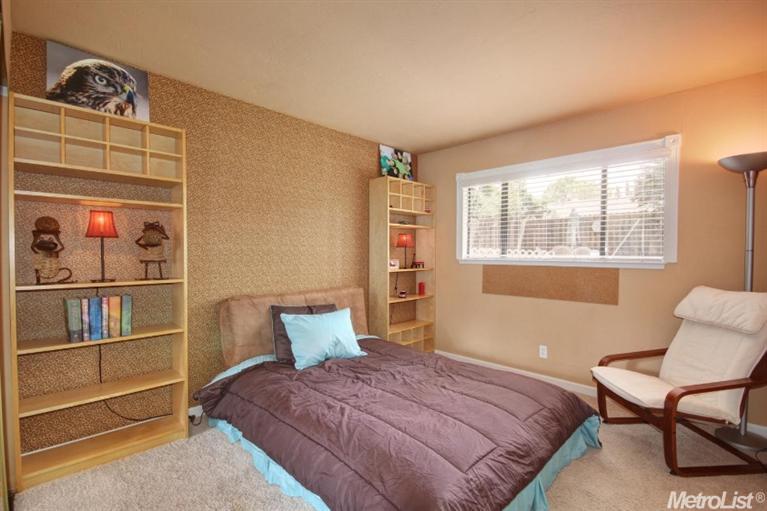 8904 Aksarben Dr, Orangevale, CA 95662 photo 13
