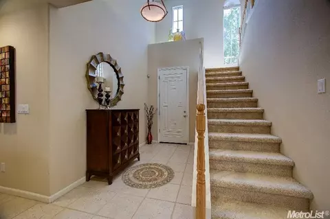 2155 Sterling Dr, Rocklin, CA 95765 photo 4