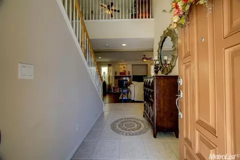 2155 Sterling Dr, Rocklin, CA 95765 photo 3