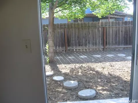 647 Lola Ct, Patterson, CA 95363 photo 12