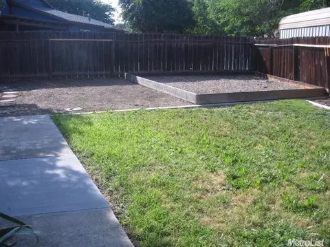 647 Lola Ct, Patterson, CA 95363 photo 14