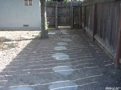 647 Lola Ct, Patterson, CA 95363 photo 17