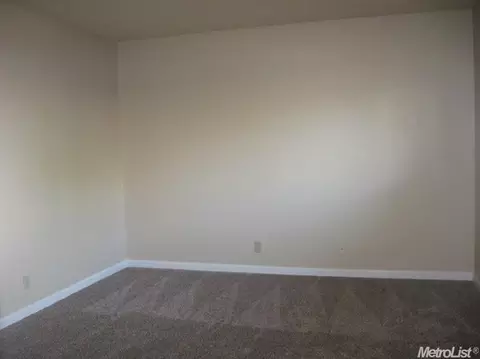 647 Lola Ct, Patterson, CA 95363 photo 8