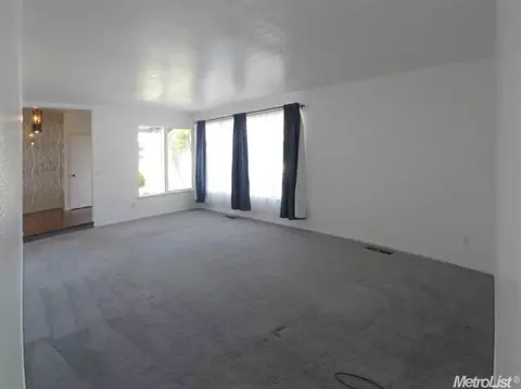 3900 Beyer Park Dr, Modesto, CA 95355 photo 8