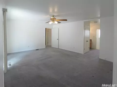 3900 Beyer Park Dr, Modesto, CA 95355 photo 12