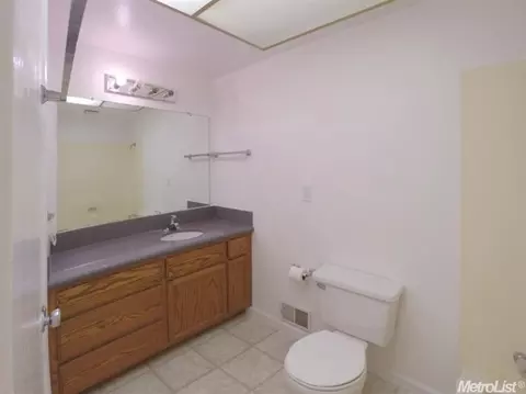 3900 Beyer Park Dr, Modesto, CA 95355 photo 11