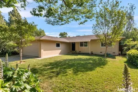 1718 Manzanita Ln, Davis, CA 95618 photo 1