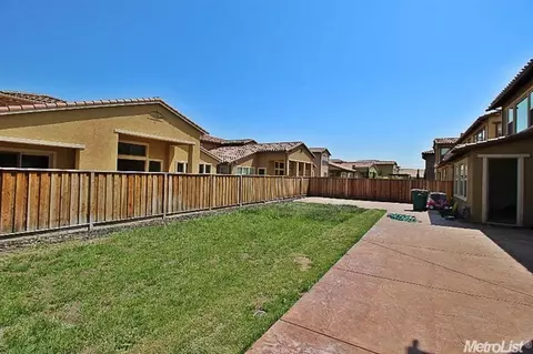 1164 Como Dr, Manteca, CA 95337 photo 17