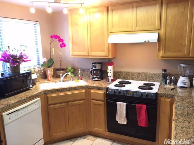 3076 Andre Ln, Turlock, CA 95382 photo 3