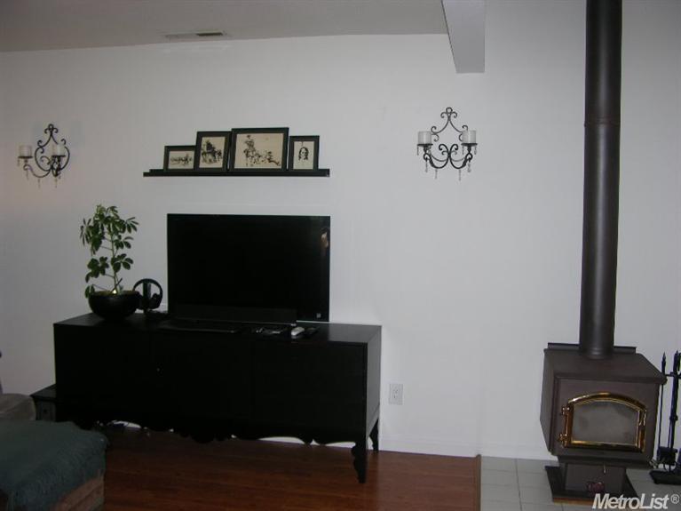 689 David Cir, Placerville, CA 95667 photo 4