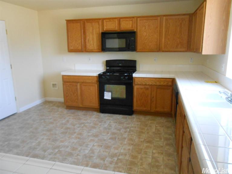 1101 Shearwater Dr, Patterson, CA 95363 photo 9
