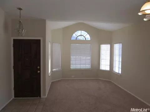 8148 Preakness, Antelope, CA 95843 photo 2