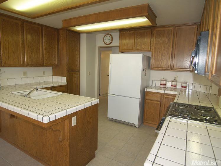 3025 Mammoth Way, Modesto, CA 95355 photo 11