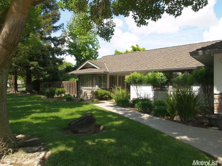 3025 Mammoth Way, Modesto, CA 95355 photo 3