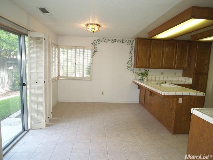3025 Mammoth Way, Modesto, CA 95355 photo 9