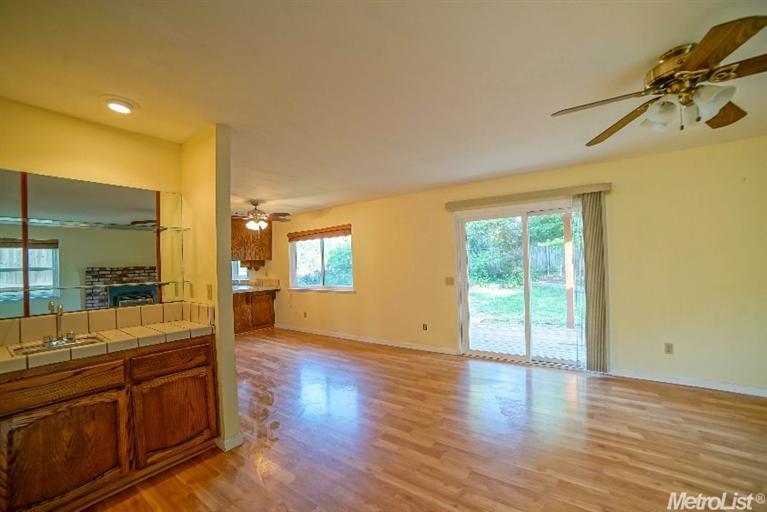 5901 Camray Cir, Carmichael, CA 95608 photo 5