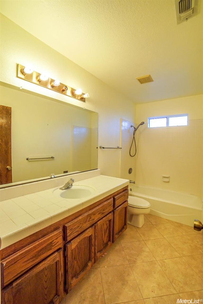 5901 Camray Cir, Carmichael, CA 95608 photo 10