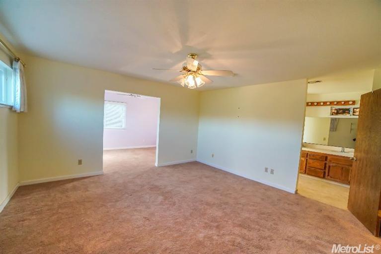 5901 Camray Cir, Carmichael, CA 95608 photo 9