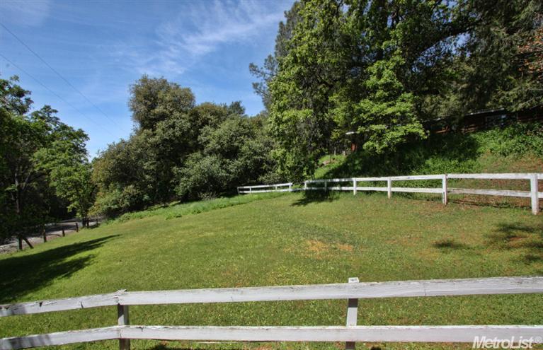 18055 Climax Rd, Jackson, CA 95642 photo 3