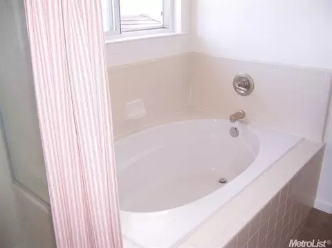 1817 Winding River Ct, Manteca, CA 95337 photo 11