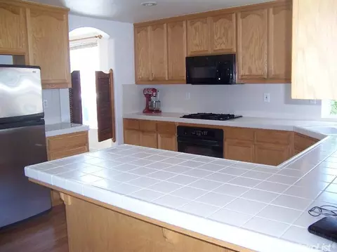 1817 Winding River Ct, Manteca, CA 95337 photo 3