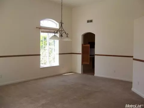 1817 Winding River Ct, Manteca, CA 95337 photo 5