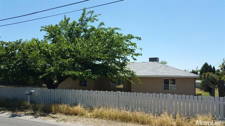 7939 Myrtle, Winton, CA 95388 photo 2