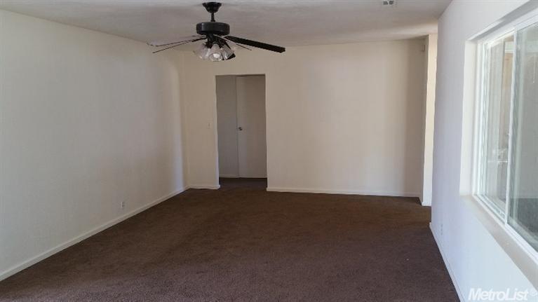 7939 Myrtle, Winton, CA 95388 photo 3