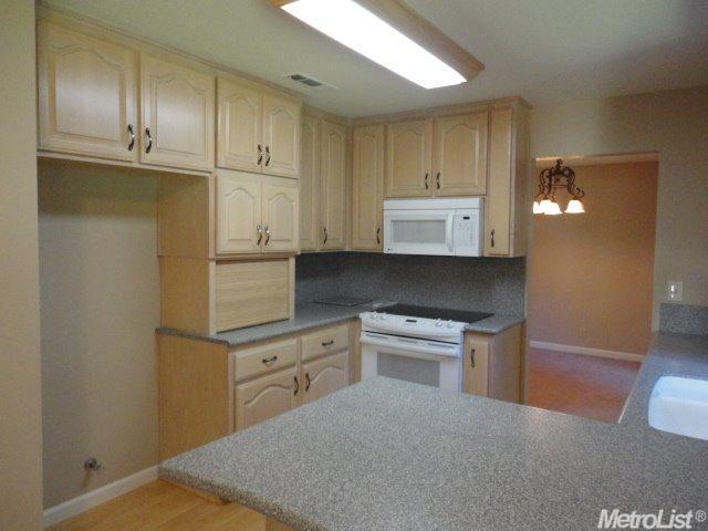 2425 Walnut Grove Way, Modesto, CA 95355 photo 6
