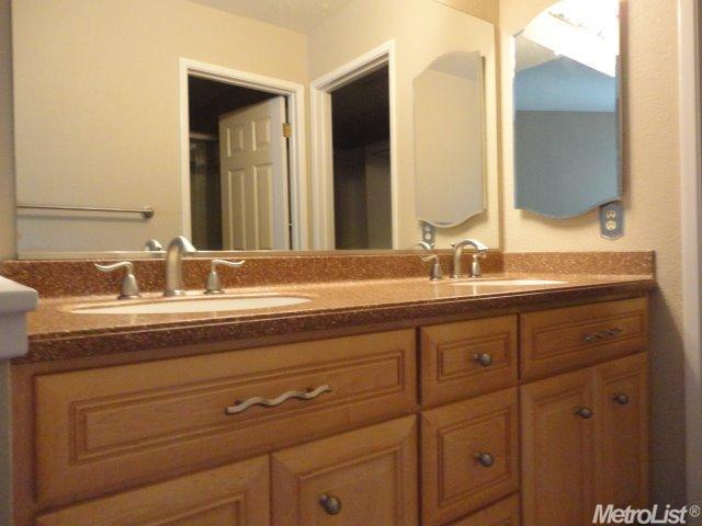 2425 Walnut Grove Way, Modesto, CA 95355 photo 9
