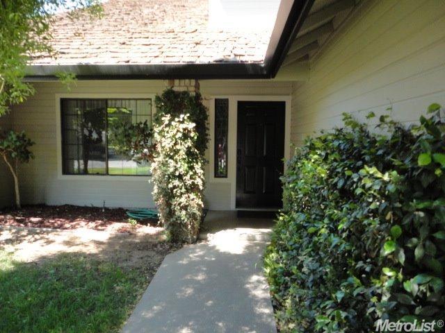 2425 Walnut Grove Way, Modesto, CA 95355 photo 3