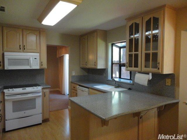 2425 Walnut Grove Way, Modesto, CA 95355 photo 5