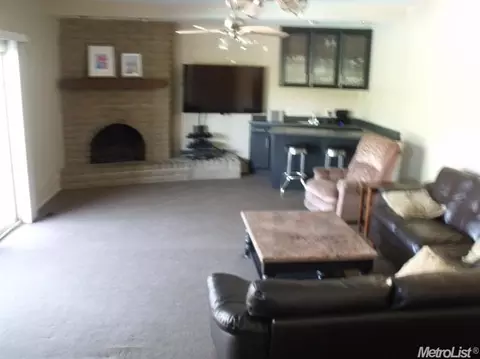 206 Sycamore Ave, Gustine, CA 95322 photo 5