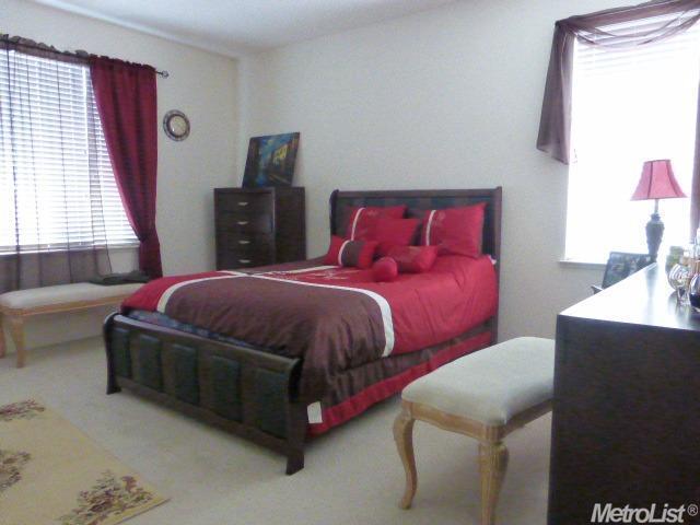 1902 Caprice Dr, Turlock, CA 95382 photo 8