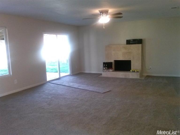 1345 Georgetown Ave, Turlock, CA 95382 photo 4