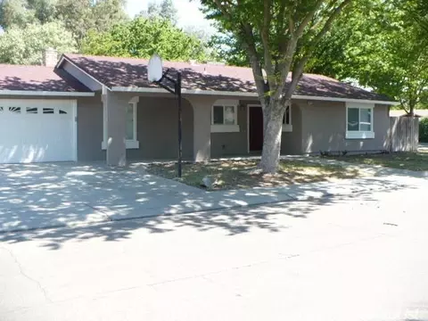 1025 Noarco Dr, Modesto, CA 95356 photo 2