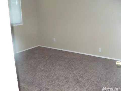 1025 Noarco Dr, Modesto, CA 95356 photo 7
