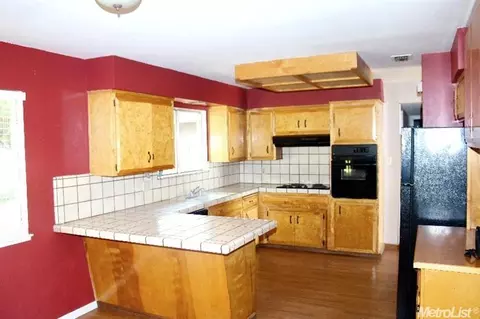 9918 Mindy Ln, Wilton, CA 95693 photo 4