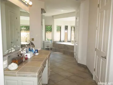 601 Cherry Hill Ct, Modesto, CA 95356 photo 13