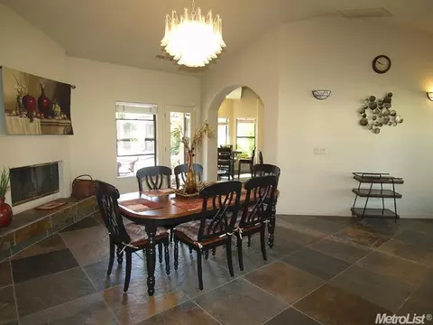 601 Cherry Hill Ct, Modesto, CA 95356 photo 7