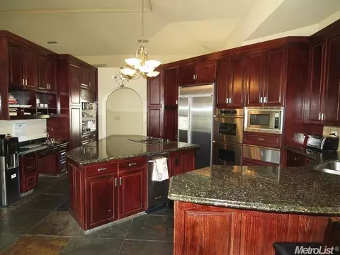 601 Cherry Hill Ct, Modesto, CA 95356 photo 10