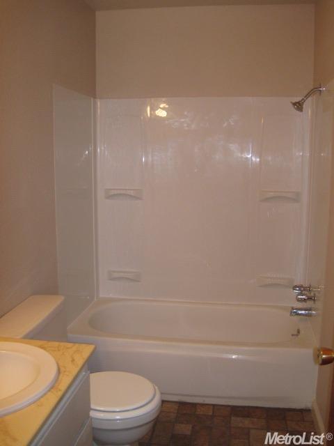 2809 Park Pl, Modesto, CA 95350 photo 8