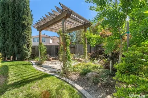 5608 Hoag Pl, Davis, CA 95618 photo 16