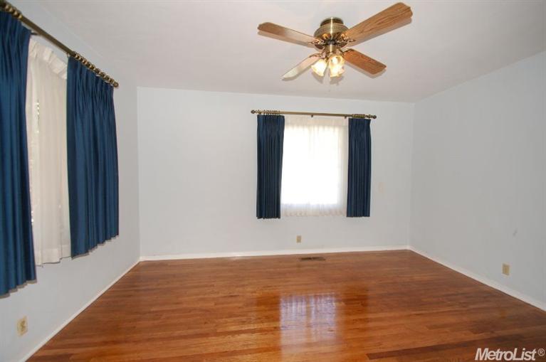 1211 Wellesley Ave, Modesto, CA 95350 photo 14