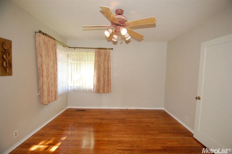 1211 Wellesley Ave, Modesto, CA 95350 photo 17
