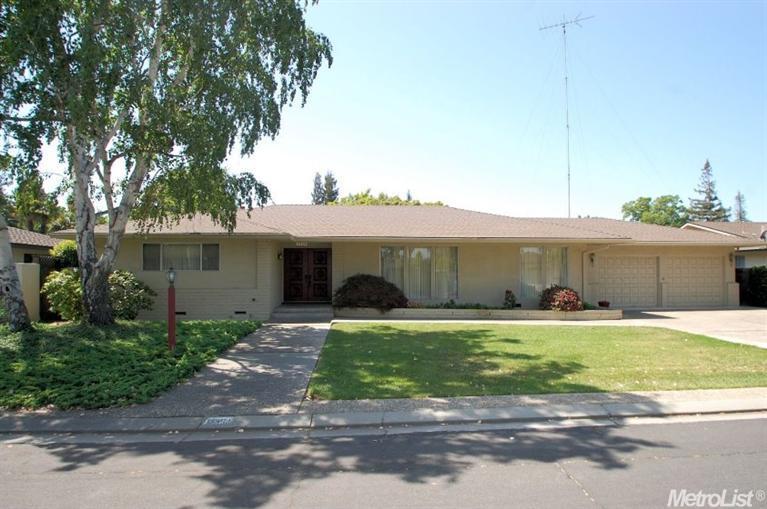 3304 Kings Point Dr, Modesto, CA 95355 photo 1