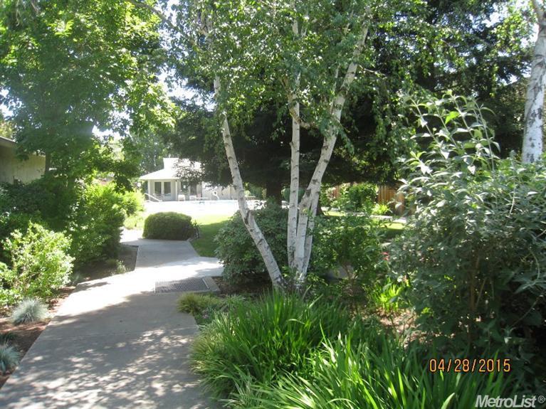 1925 N Berkeley Ave, Turlock, CA 95382 photo 3