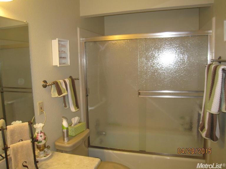 1925 N Berkeley Ave, Turlock, CA 95382 photo 20