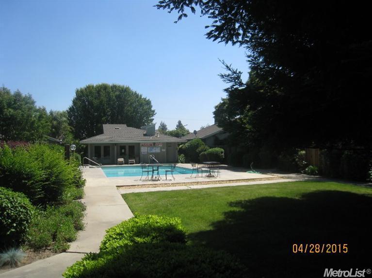 1925 N Berkeley Ave, Turlock, CA 95382 photo 4