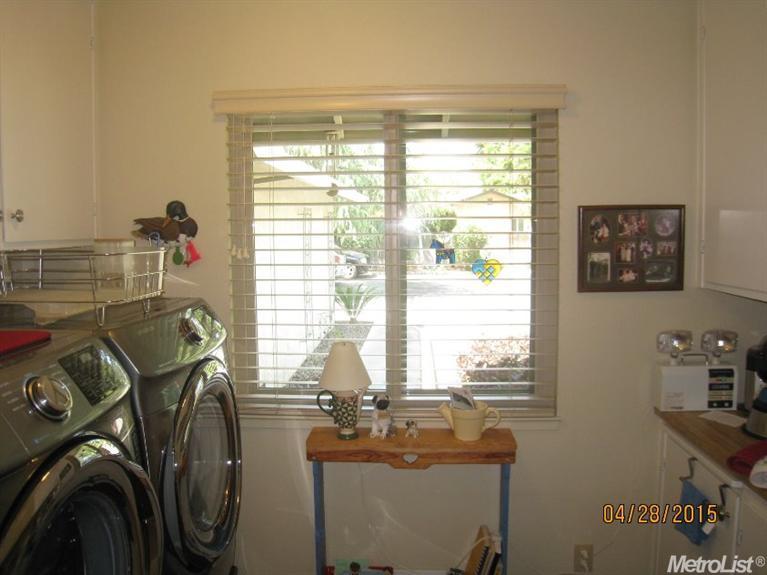 1925 N Berkeley Ave, Turlock, CA 95382 photo 13